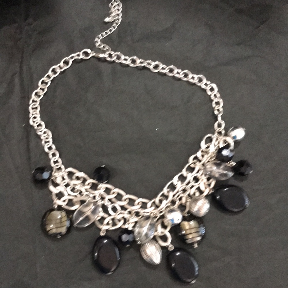 Chunky silver tone/black necklace - Picture 8 of 8